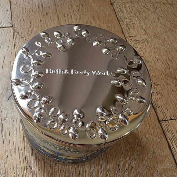 Bath & Body Works 3 Wick Fresh Balsam Scented Candle Decorative Lid Mouse - Picture 2 of 3